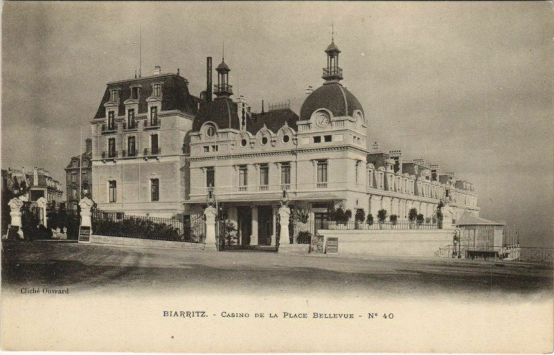 Carte postale ancienne Biarritz Casino de la Place Bellevue France à Biarritz