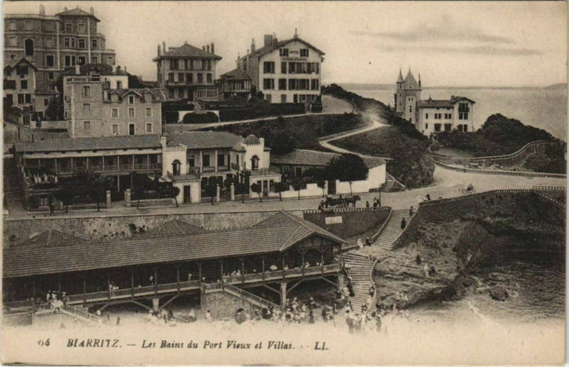 Carte postale ancienne Biarritz Les Bains du Port Vieux et Villas France à Biarritz