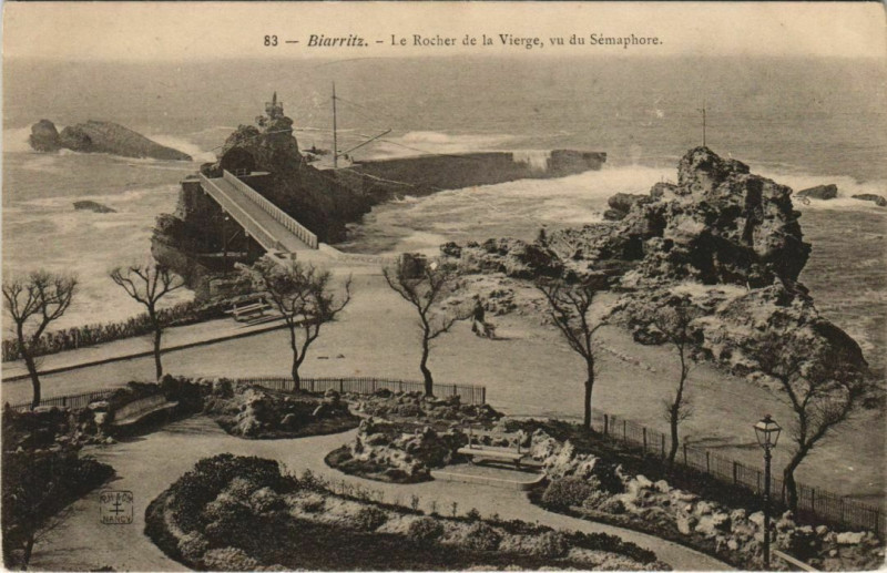 Carte postale ancienne Biarritz Rocher de la Vierge France à Biarritz