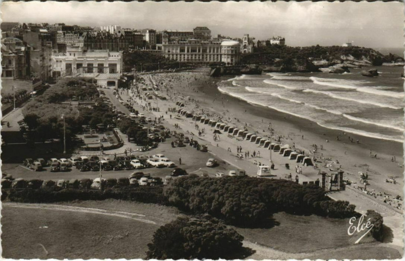 Carte postale ancienne Biarritz Les Jardins et la Grande Plage France à Biarritz