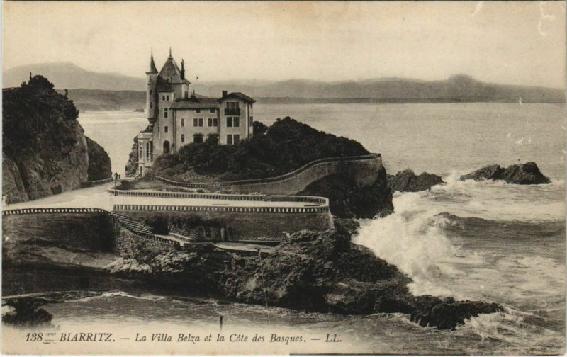 Carte postale ancienne Biarritz Villa Belza et la Cote des Basques France à Biarritz