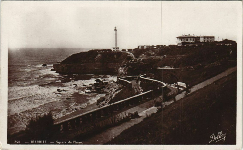 Carte postale ancienne Biarritz Square du Phare France à Biarritz