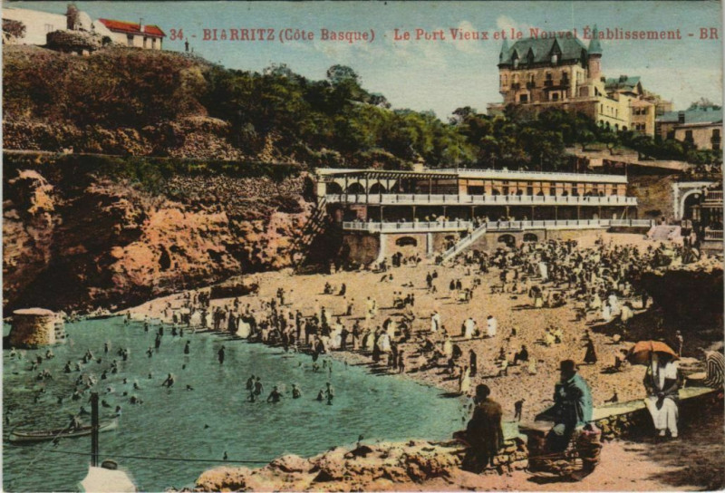 Carte postale ancienne Biarritz Port Vieux et le Nouvel Etablissement France à Biarritz
