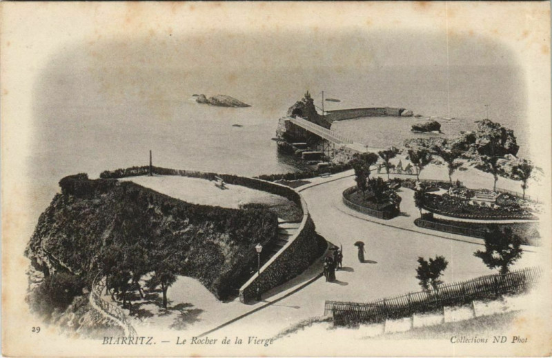 Carte postale ancienne Biarritz Rocher de la Vierge France à Biarritz