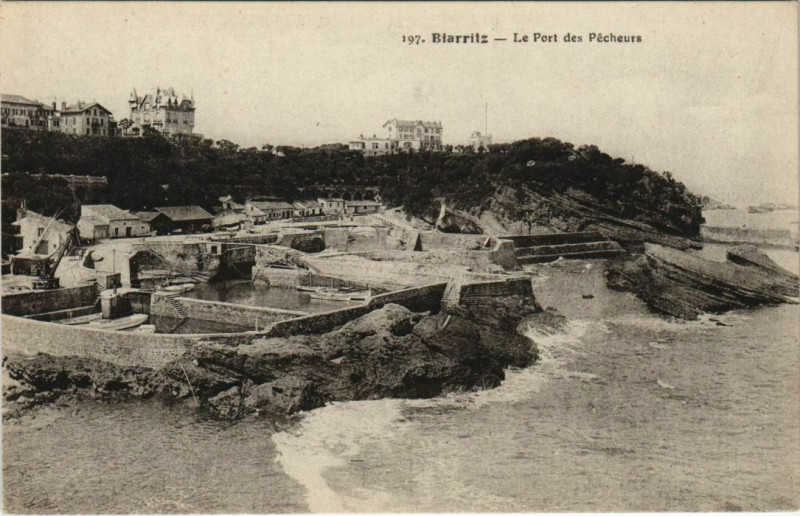 Carte postale ancienne Biarritz Le Port des Pecheurs France à Biarritz