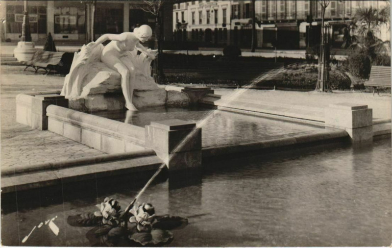 Carte postale ancienne Pau Square Clemenceau France à Pau