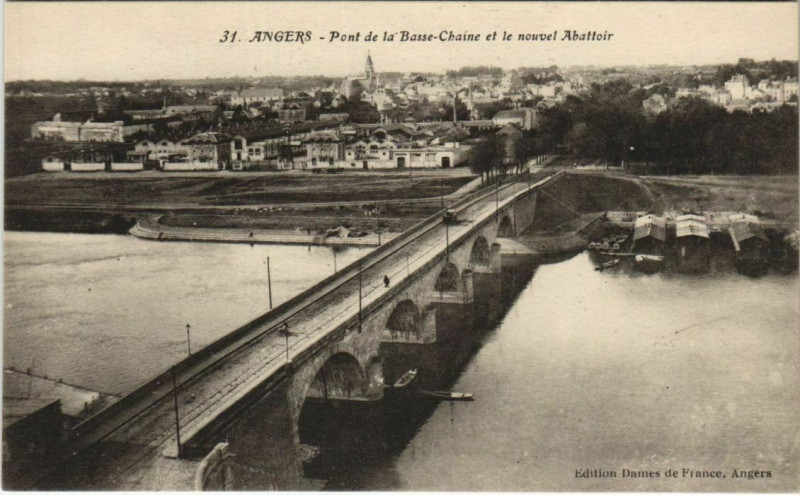Carte postale ancienne Angers Pont de la Basse Chaine France à Angers