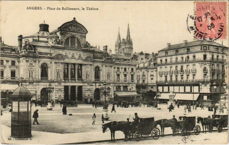 Carte postale ancienne Angers Place du Ralliement ,Le Theatre France à Angers
