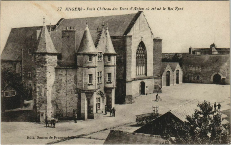 Carte postale ancienne Angers Petit Chateau des Ducs d'Anjou France à Angers
