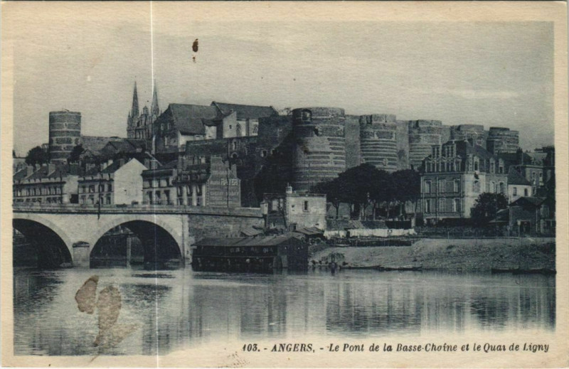 Carte postale ancienne Angers Pont de la Basse Chaine France à Angers