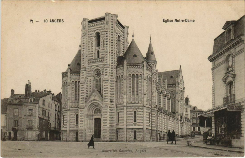 Carte postale ancienne Angers Eglise Notre Dame France à Angers