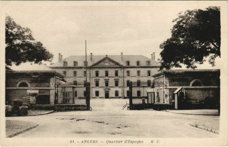 Carte postale ancienne Angers Quartier d'ESpagne France à Angers