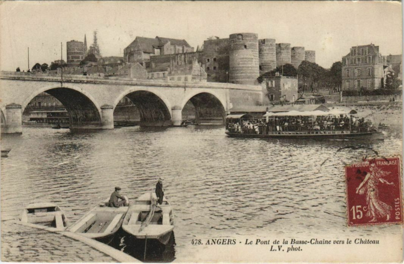 Carte postale ancienne Angers Pont de la Basse Chaine France à Angers