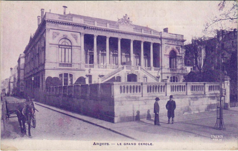 Carte postale ancienne Angers Le Grand Cercle France à Angers