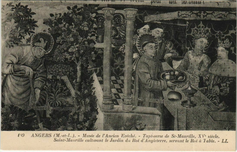 Carte postale ancienne Angers Musee de l'Ancien Eveche, Tapisserie France à Angers