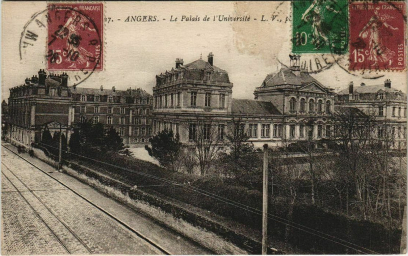 Carte postale ancienne Angers Palais de l'Universite France à Angers