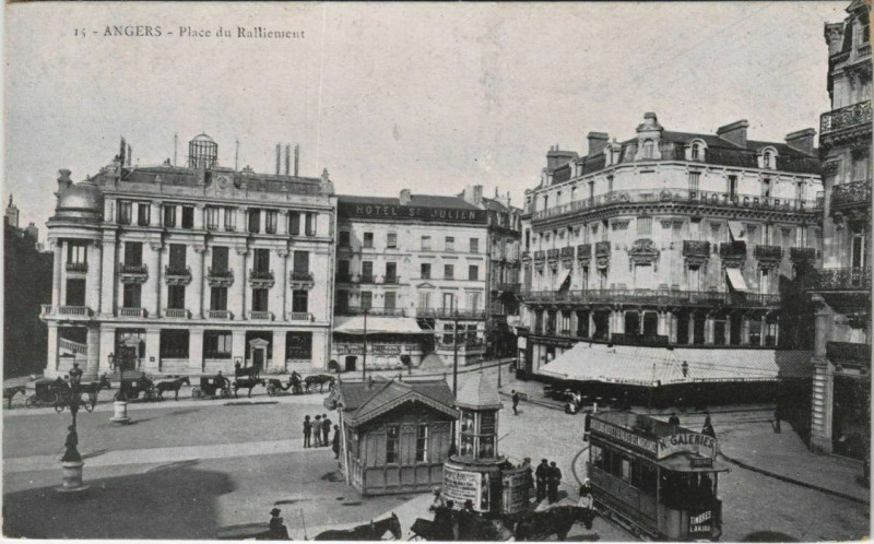 Carte postale ancienne Angers Place du Ralliement France à Angers