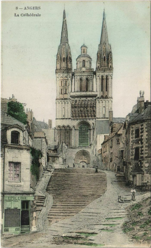 Carte postale ancienne Angers La Cathedrale France à Angers