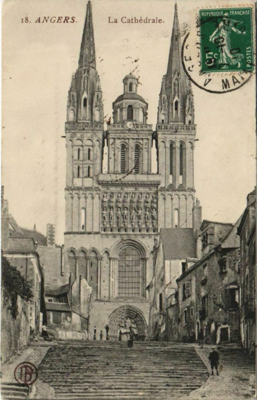 Carte postale ancienne Angers La Cathedrale France à Angers