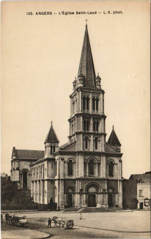 Carte postale ancienne Angers Eglise Saint-Laud France à Angers