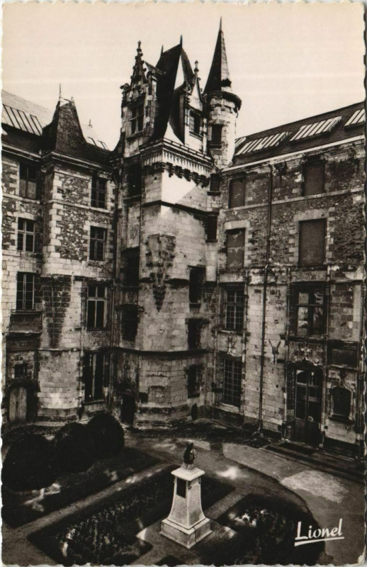 Carte postale ancienne Angers Hotel Pince France à Angers