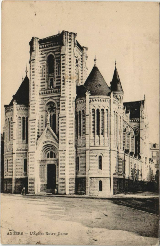 Carte postale ancienne Angers Eglise Notre Dame France à Angers