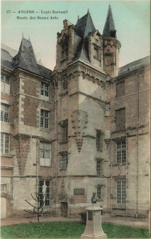 Carte postale ancienne Angers Musee des Beaux Arts France à Angers