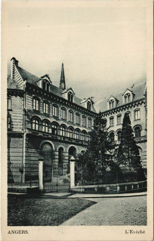 Carte postale ancienne Angers L'Eveche France à Angers