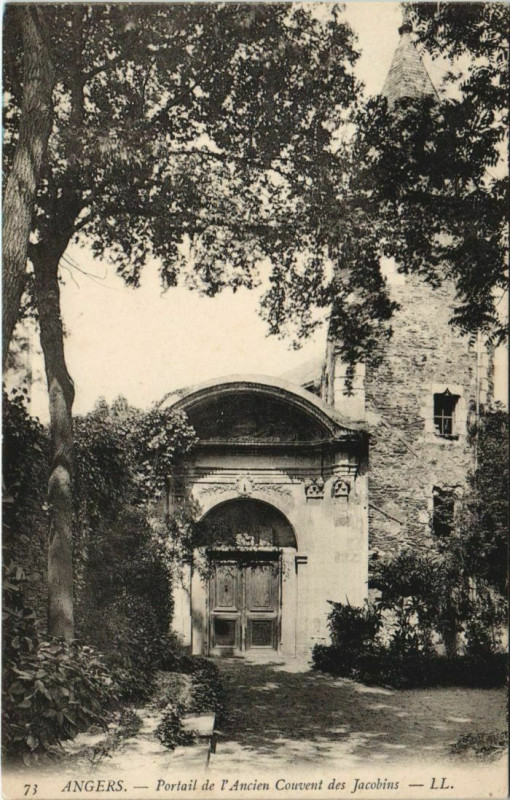 Carte postale ancienne Angers Portail de l'Ancien Couvent des Jacobins France à Angers