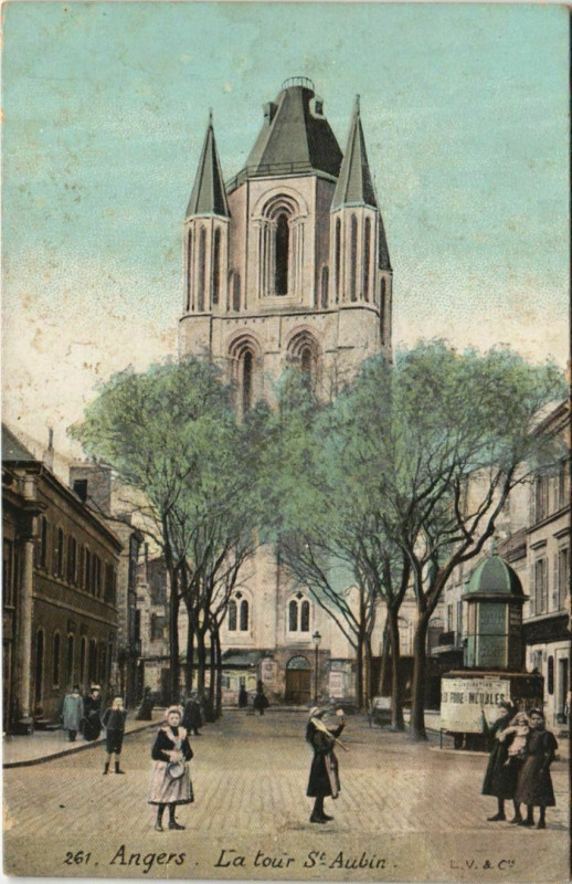 Carte postale ancienne Angers Tour Saint-Aubin France à Angers