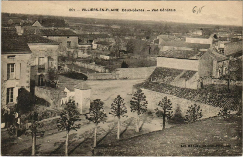 Carte postale ancienne Villiers-En-Plaine vue générale à Villiers-en-Plaine