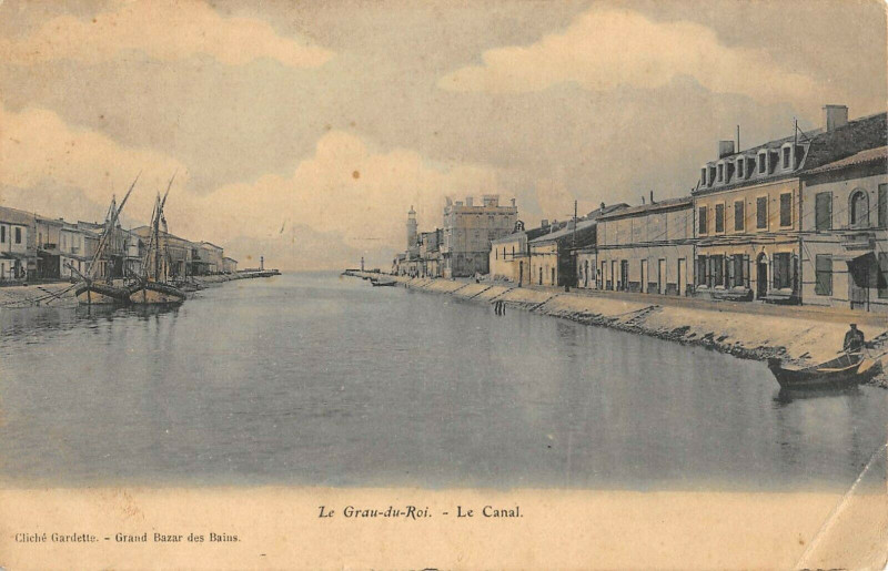 Carte postale ancienne Le Grau Du Roi Le Canal au Grau-du-Roi