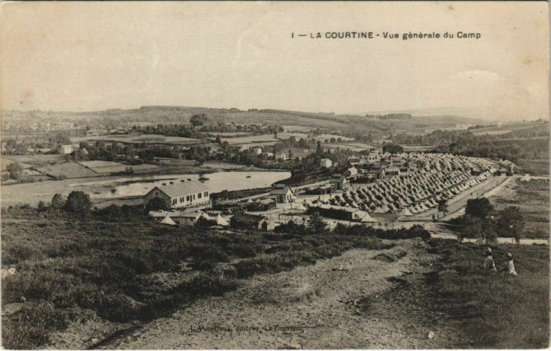 Carte postale ancienne La Courtine Vue Generale du Camp à La Courtine