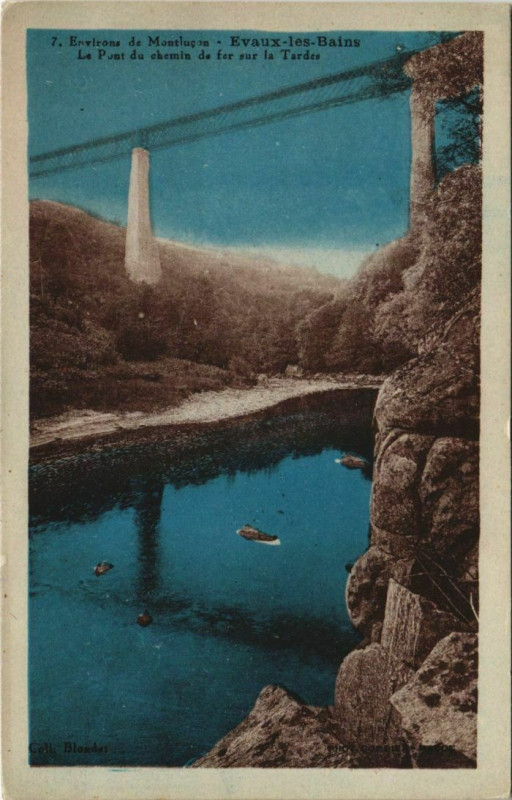 Carte postale ancienne Evaux-les-Bains Le Pont du Chemin de Fer sur la Tardes à Tardes