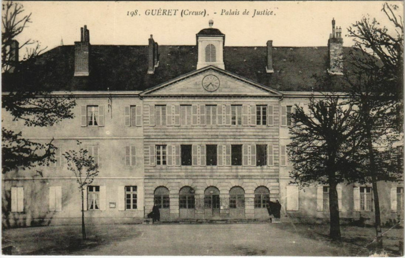 Carte postale ancienne Gueret Palais de Justice