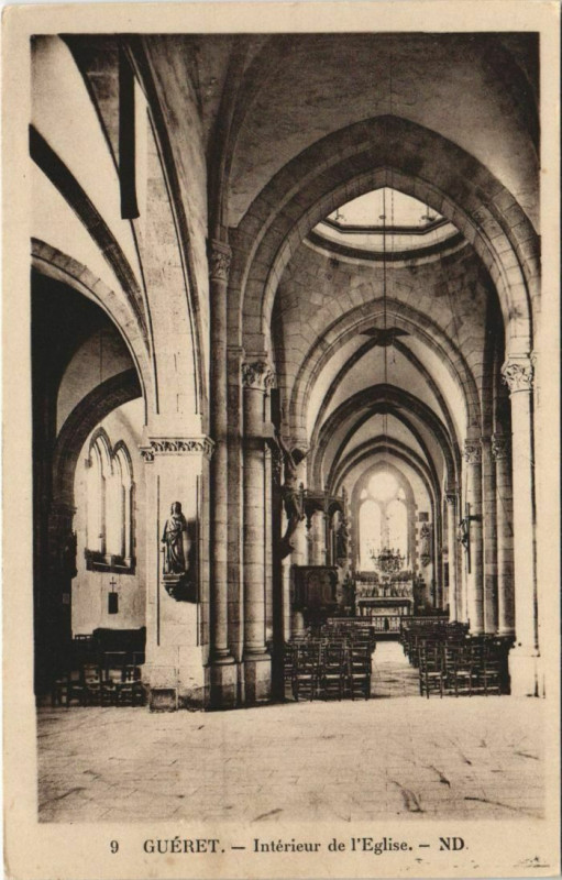 Carte postale ancienne Gueret Interieur de l'Eglise