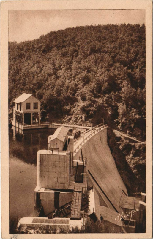 Carte postale ancienne Chatelus-le-Marcheix Barrage de l'Etriot