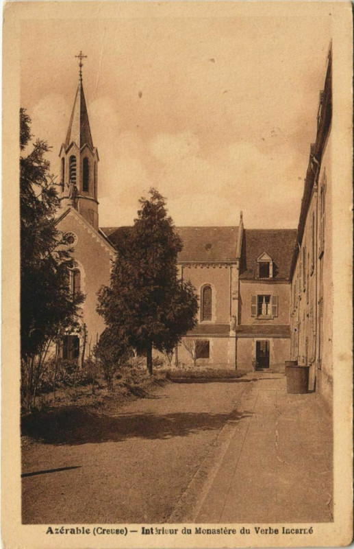 Carte postale ancienne Azerable Interieur du Monastere du Verbe Incarre
