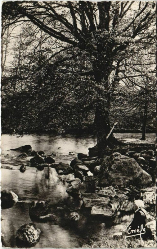 Carte postale ancienne Au Pays Marchois - Les Bords de la Riviere