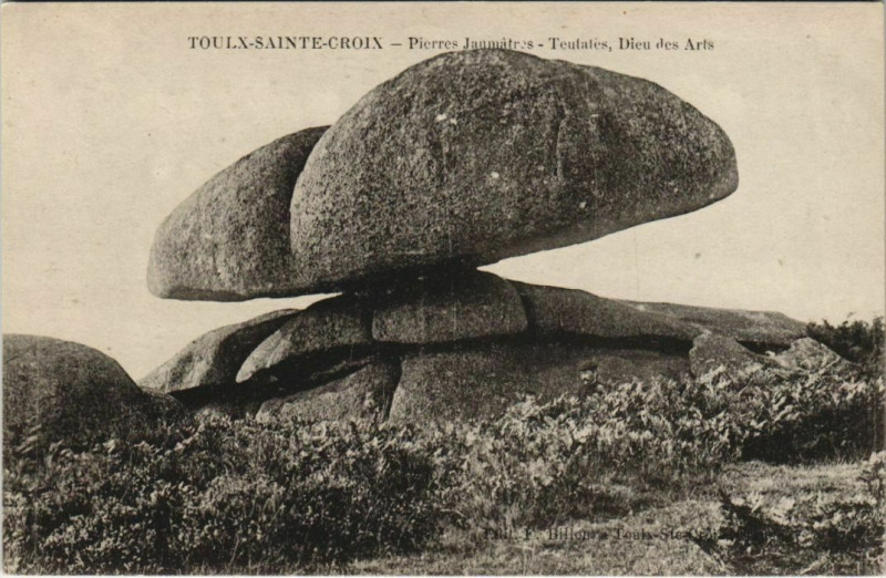 Carte postale ancienne Toulx-Sainte-Croix Pierres Jaumatres - Teutaties - Dieu des Arts à Toulx-Sainte-Croix