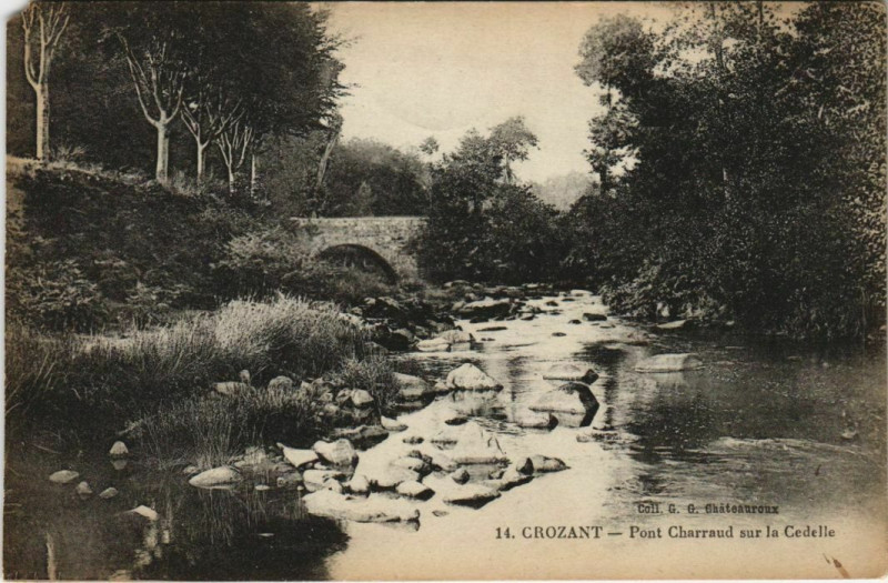 Carte postale ancienne Crozant Pont Charraud sur la Sedelle à Crozant