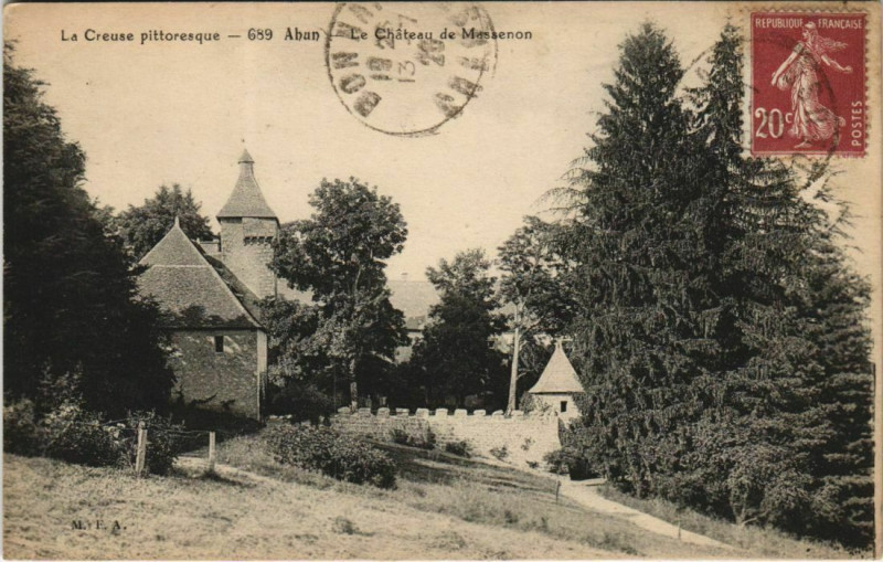 Carte postale ancienne Ahun Le Chateau de Massenon à Ahun