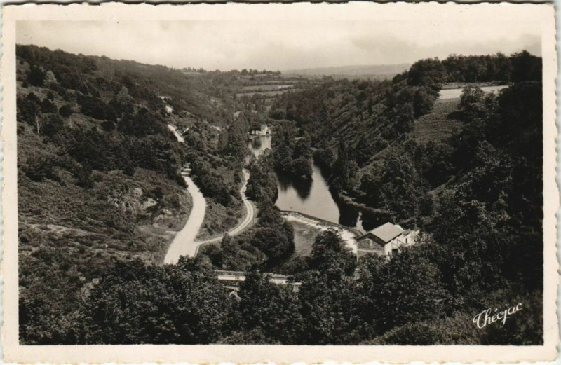 Carte postale ancienne La Vallee de la Creuse a Anzeme