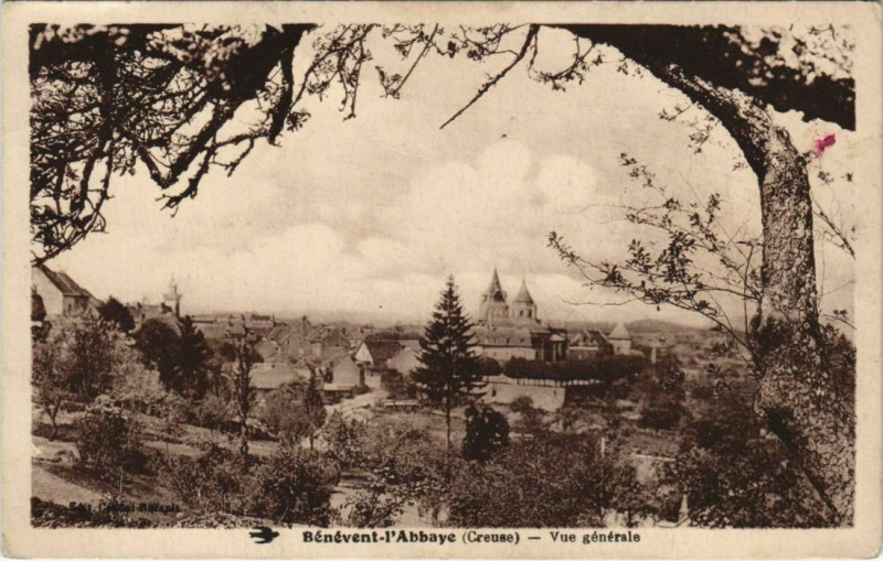 Carte postale ancienne Benevent-l'Abbaye Vue Generale