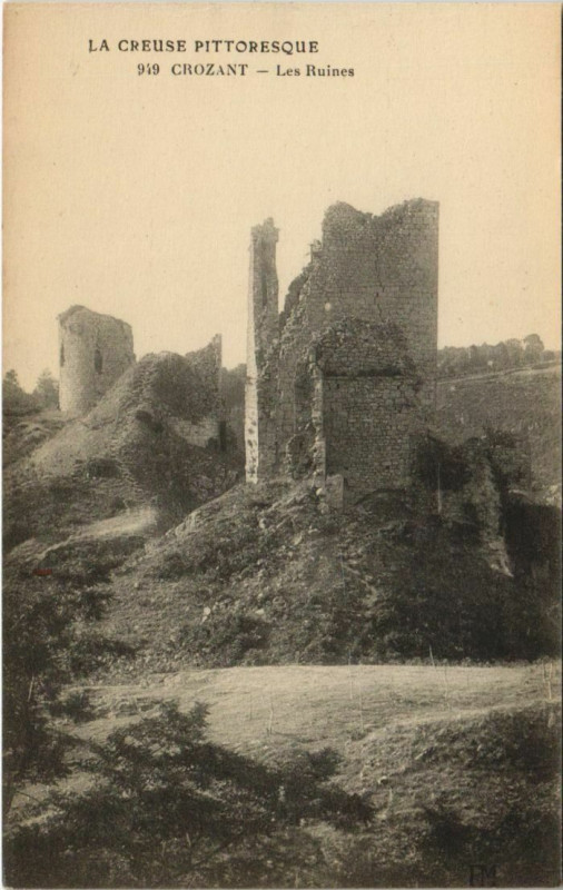 Carte postale ancienne Crozant Les Ruines à Crozant