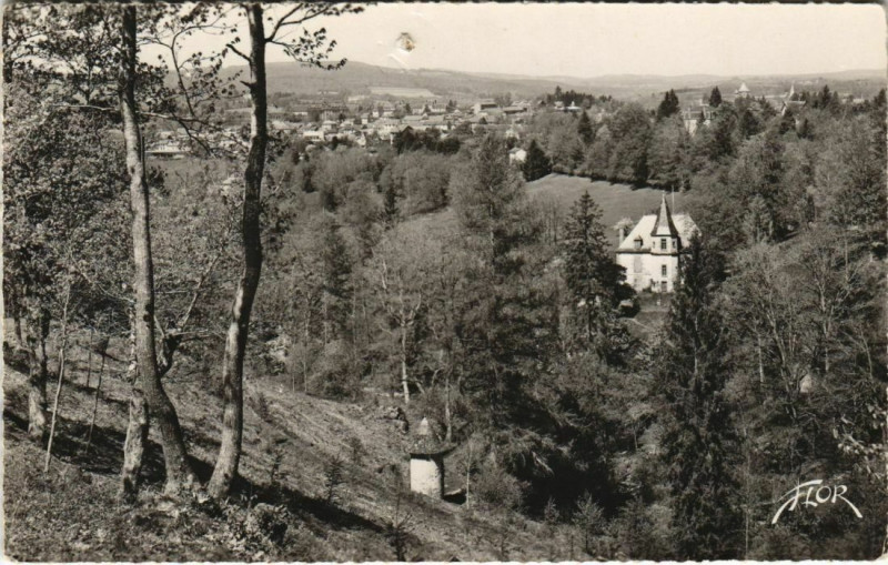 Carte postale ancienne Bourganeuf Vue Generale du Verger à Bourganeuf