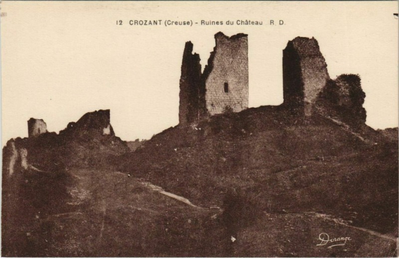 Carte postale ancienne Crozant Ruines du Chateau à Crozant