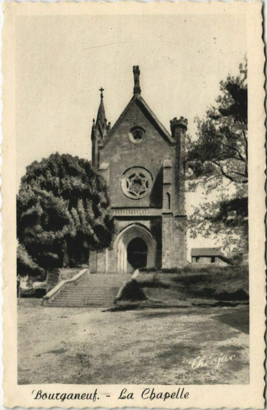 Carte postale ancienne Bourganeuf La Chapelle à Bourganeuf