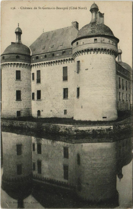 Carte postale ancienne Saint-Germain-Beaupre Chateau - Cote Nord