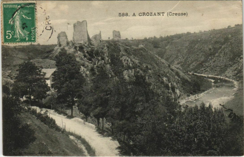 Carte postale ancienne Crozant Vue - View à Crozant